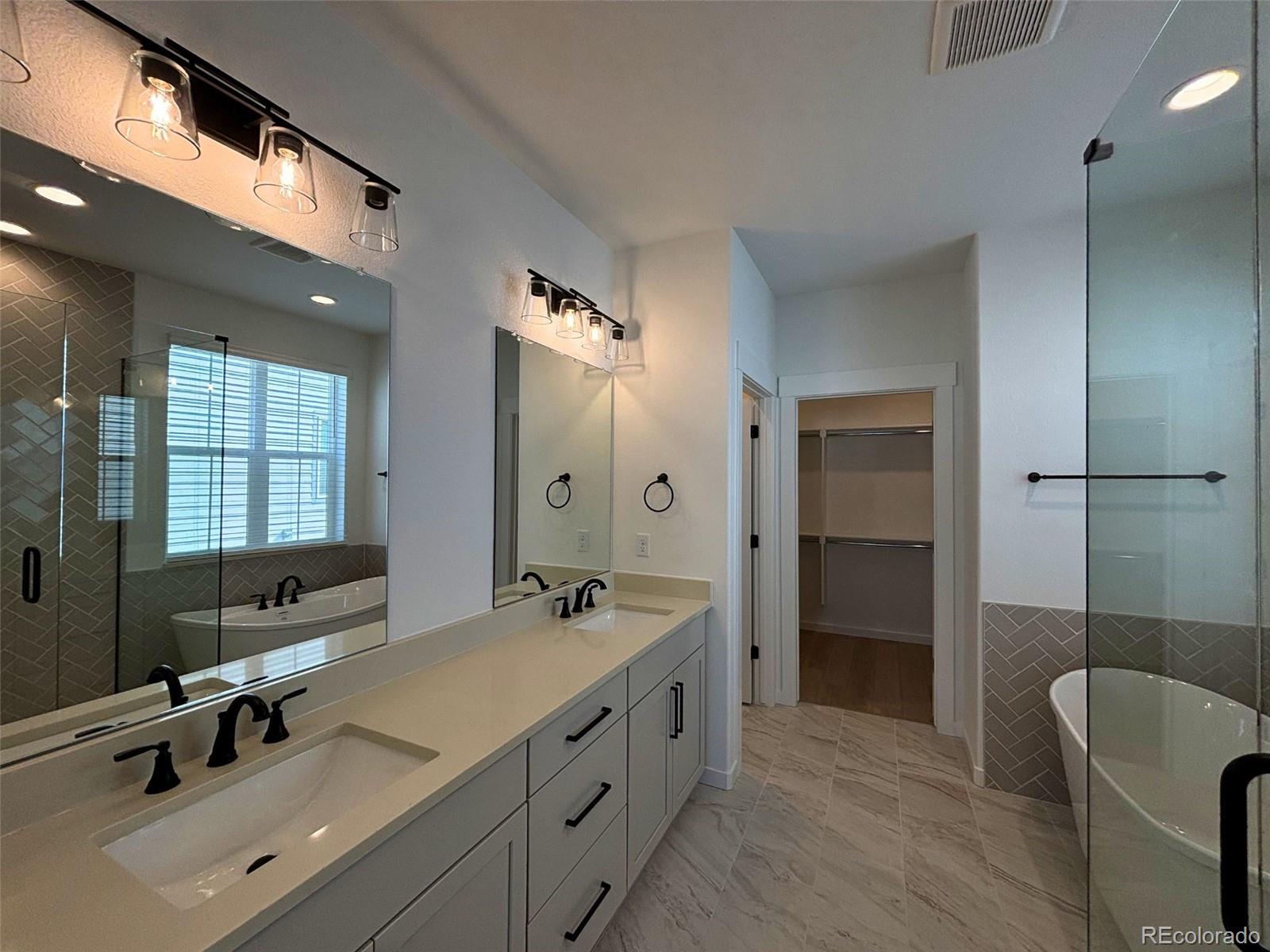 8895 South Riviera Way Aurora, CO 80016 - Photo 27 of 32