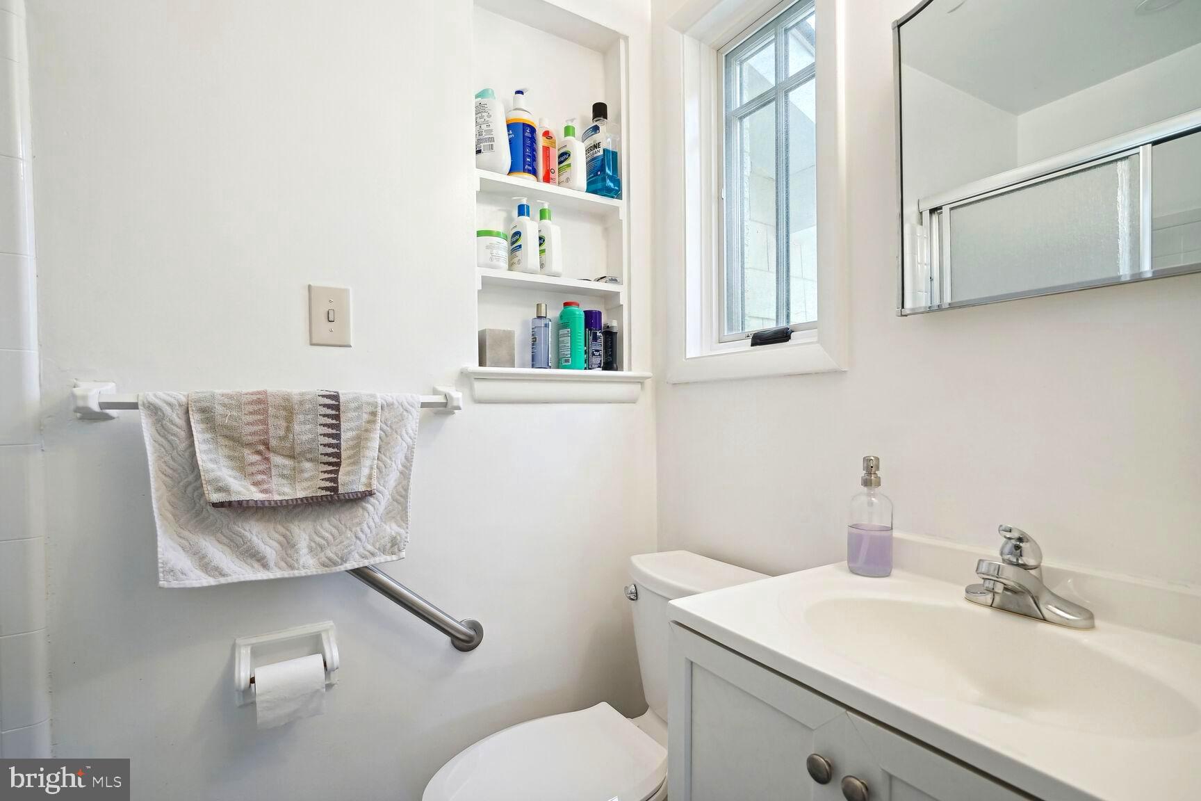 9829 Singleton Drive Bethesda, MD 20817 - Photo 14 of 29