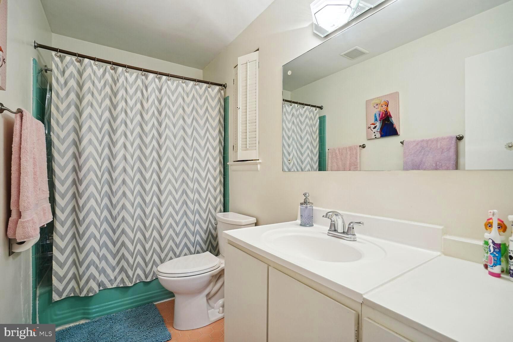 9829 Singleton Drive Bethesda, MD 20817 - Photo 16 of 29