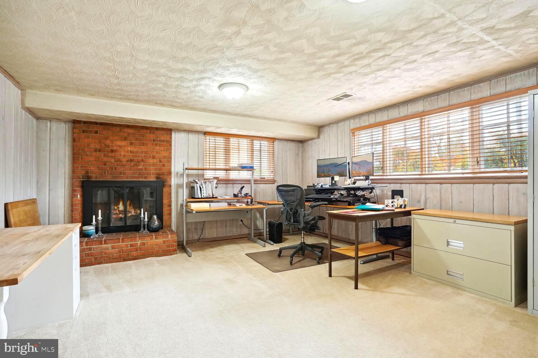 9829 Singleton Drive Bethesda, MD 20817 - Photo 19 of 29