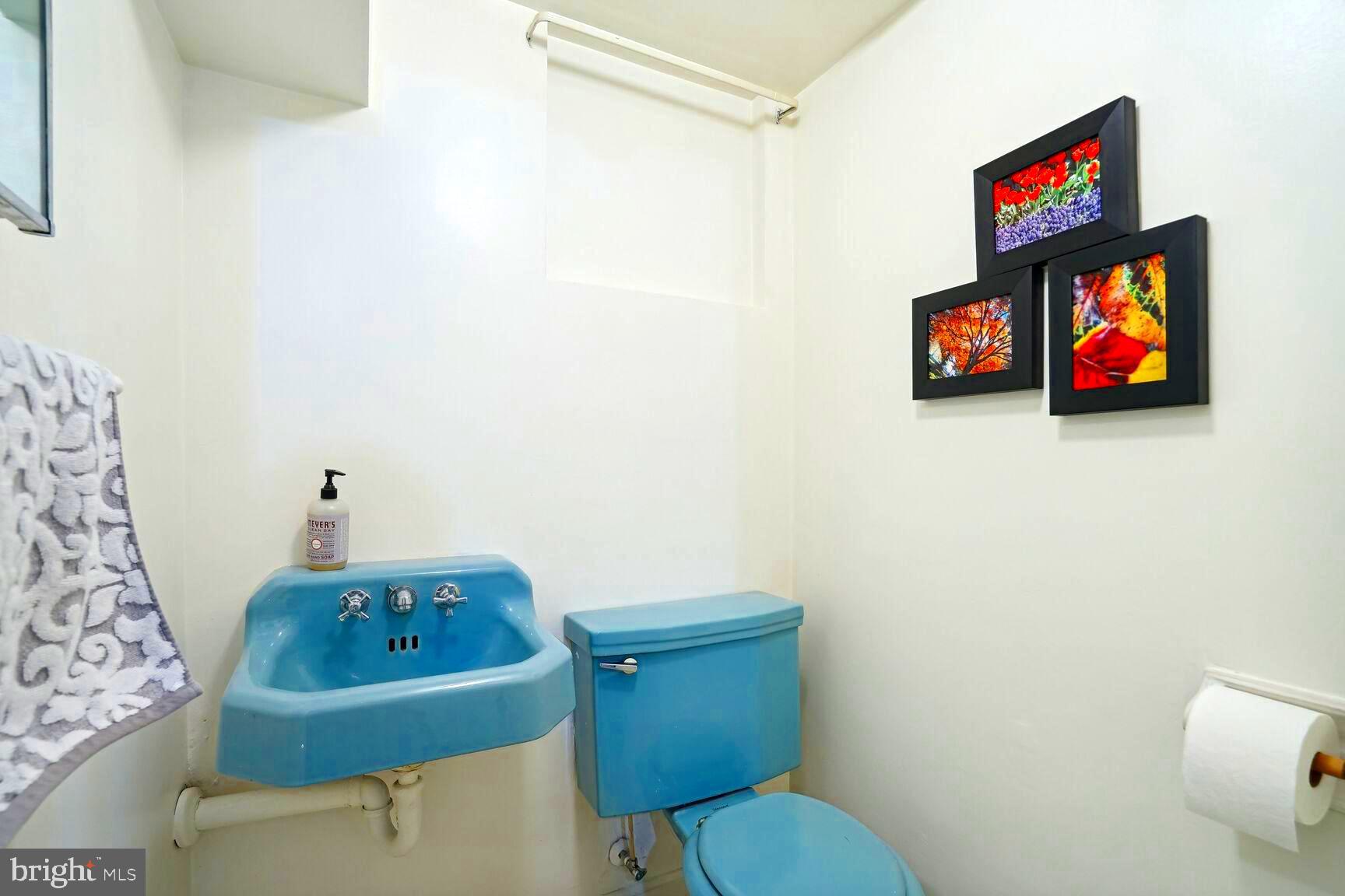 9829 Singleton Drive Bethesda, MD 20817 - Photo 20 of 29