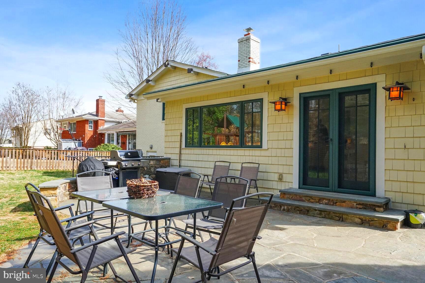 9829 Singleton Drive Bethesda, MD 20817 - Photo 23 of 29