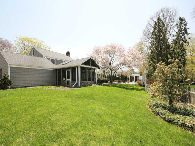 12 Owings Stone Road Barrington, RI 02806 - Photo 24 of 25 Exterior Front.