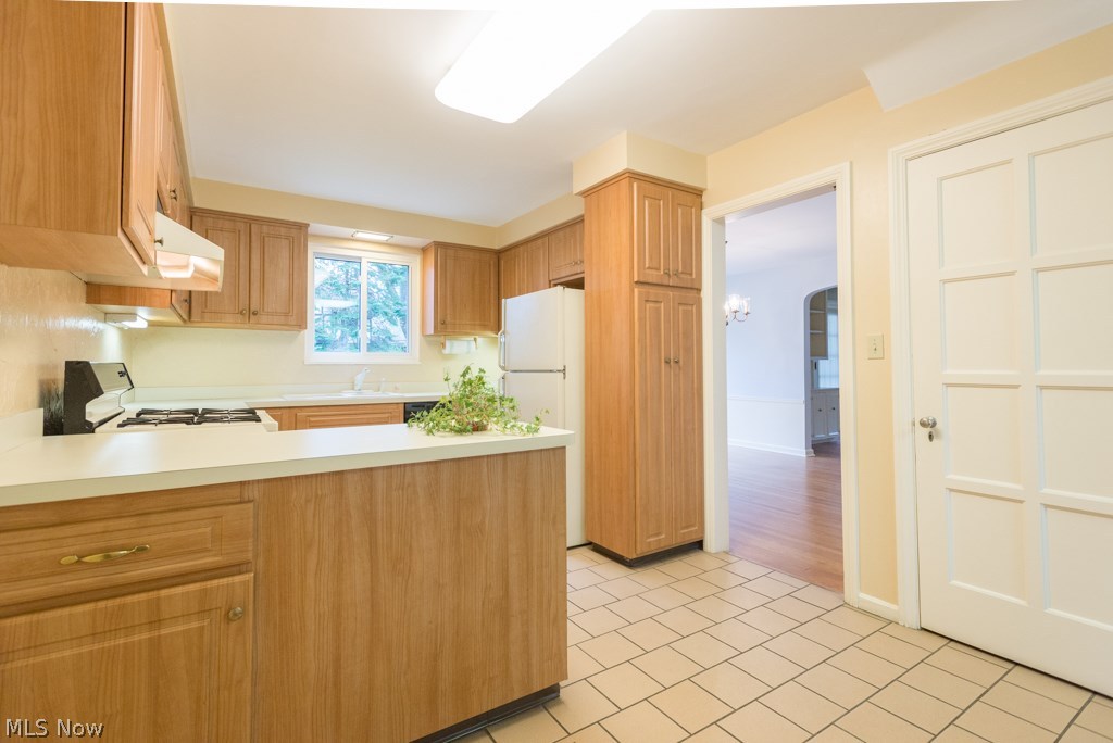 2750 Wicklow Road Cleveland, OH 44120 - Photo 11 of 35 Gallery Image 11