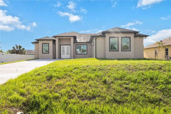 $2,200 | 6146 Grandeur Street, Englewood, FL 34224