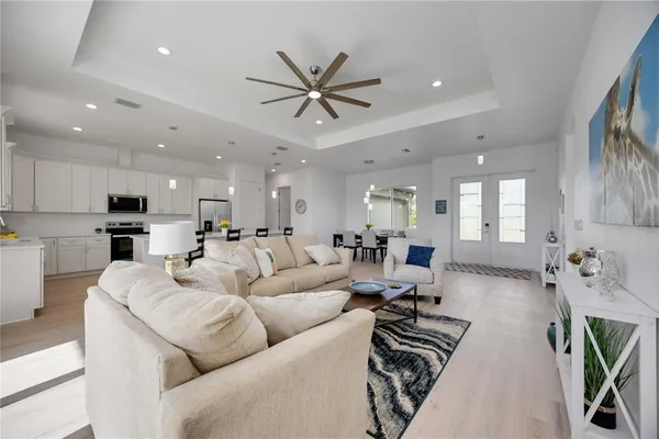$2,200 | 6146 Grandeur Street, Englewood, FL 34224