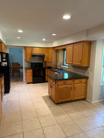 $3,000 | 3925 Waldenwood Drive, Ann Arbor, MI 48105