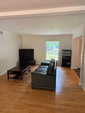 $3,000 | 3925 Waldenwood Drive, Ann Arbor, MI 48105