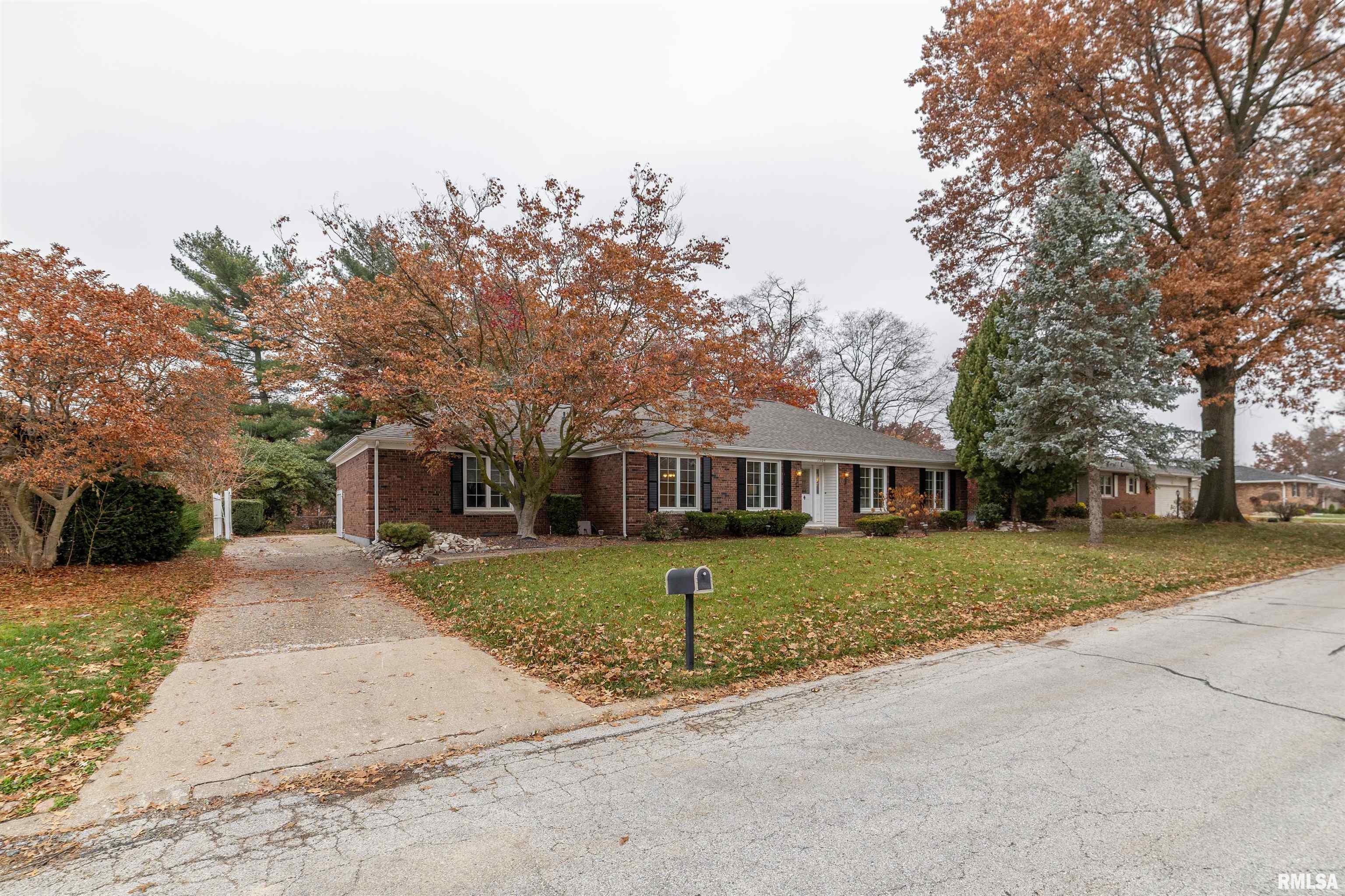 1304 South 30th Street Quincy, IL 62301 - Photo 2 of 27