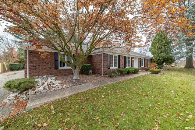 $324,000 | 1304 South 30th Street, Quincy, IL 62301