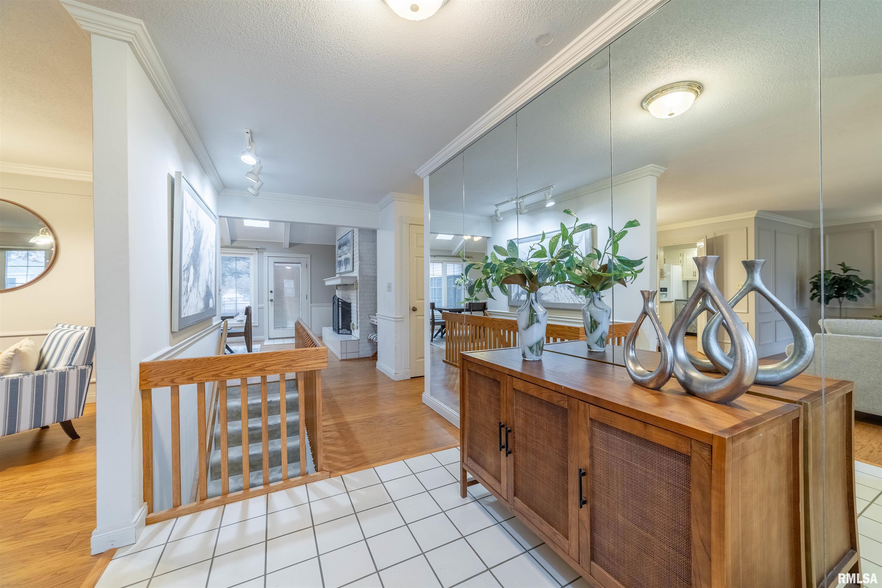 1304 South 30th Street Quincy, IL 62301 - Photo 4 of 27