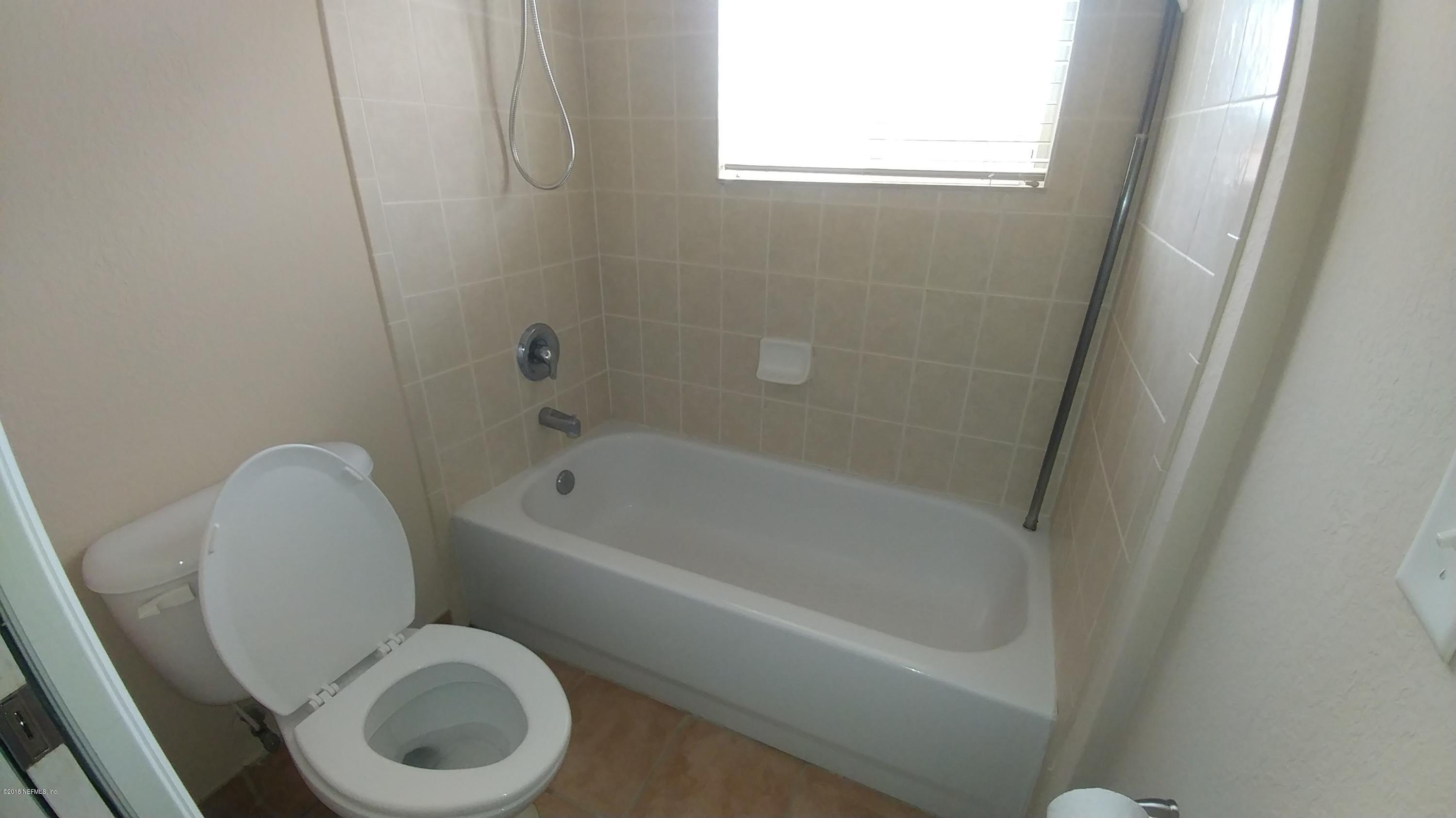 9745 Touchton Road, Unit 1023 Jacksonville, FL 32246 - Photo 17 of 36 20180123_134307