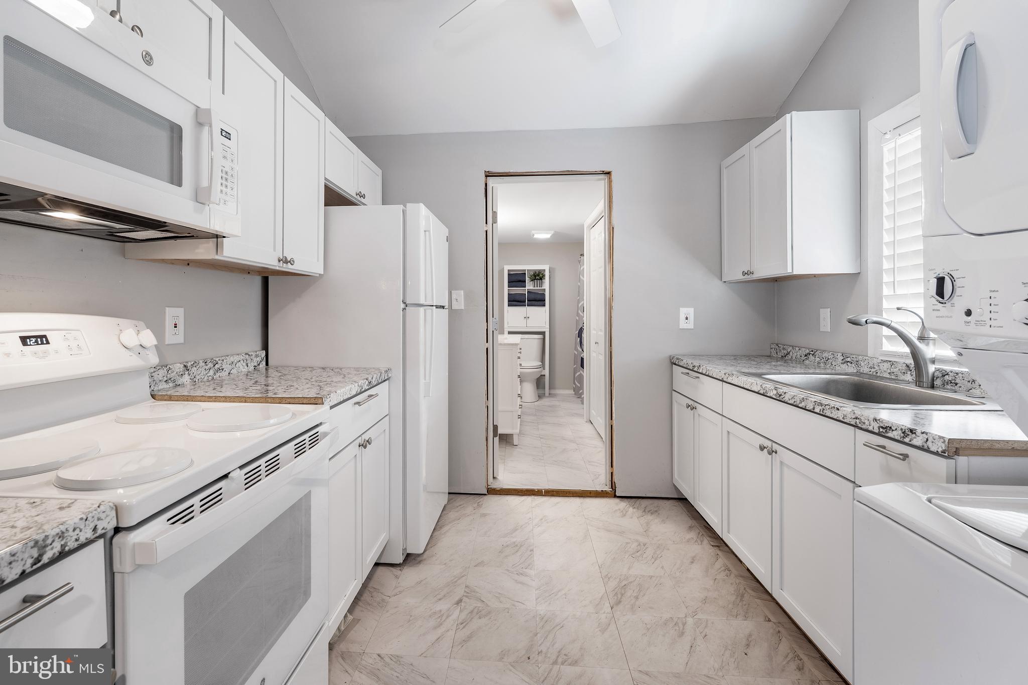 441 West Lewis Shore Road Elkton, MD 21921 - Photo 14 of 34 Updated kitchen