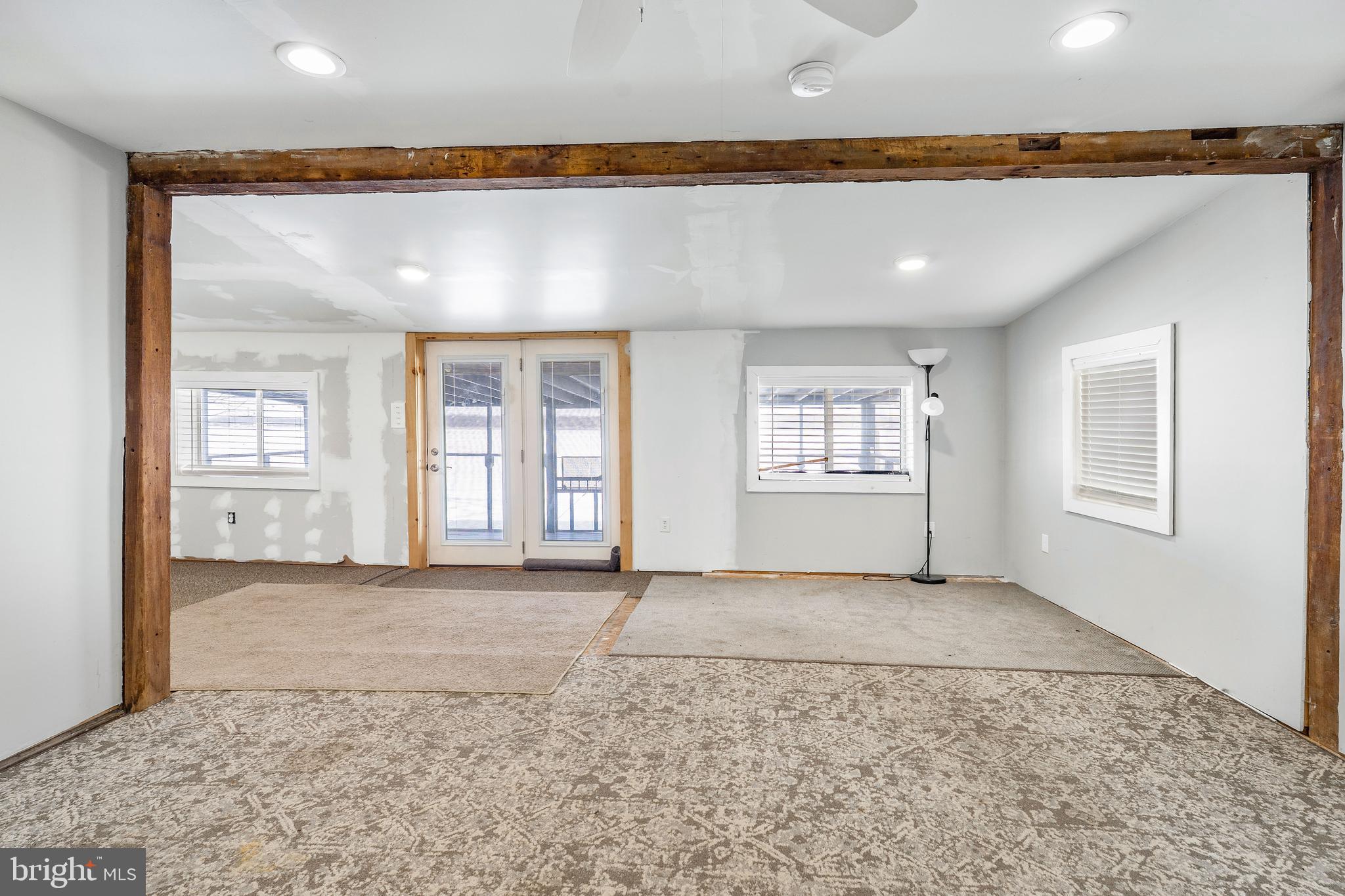 441 West Lewis Shore Road Elkton, MD 21921 - Photo 20 of 34 Lots of options for the living area!