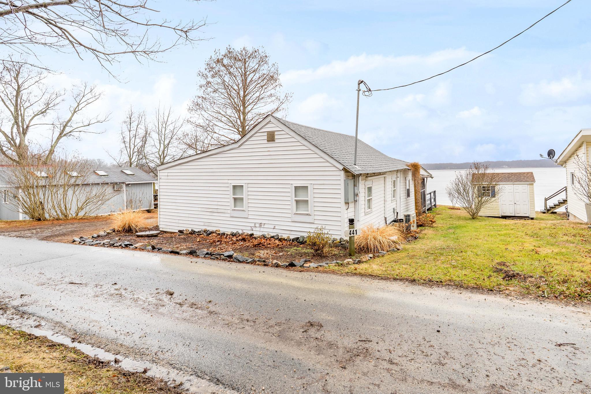 441 West Lewis Shore Road Elkton, MD 21921 - Photo 7 of 34