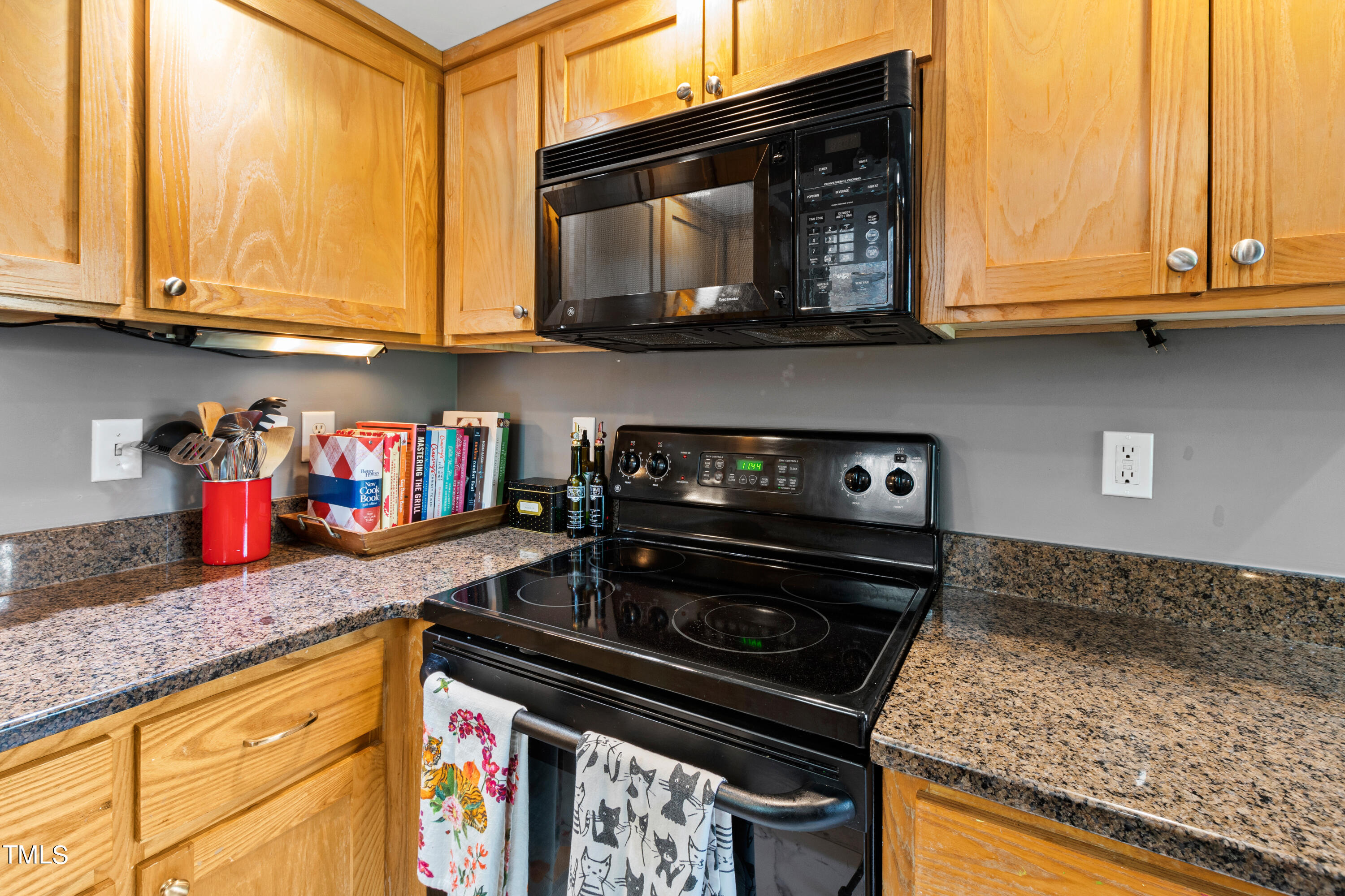 708 New Road Raleigh, NC 27608 - Photo 12 of 30 Kitchen