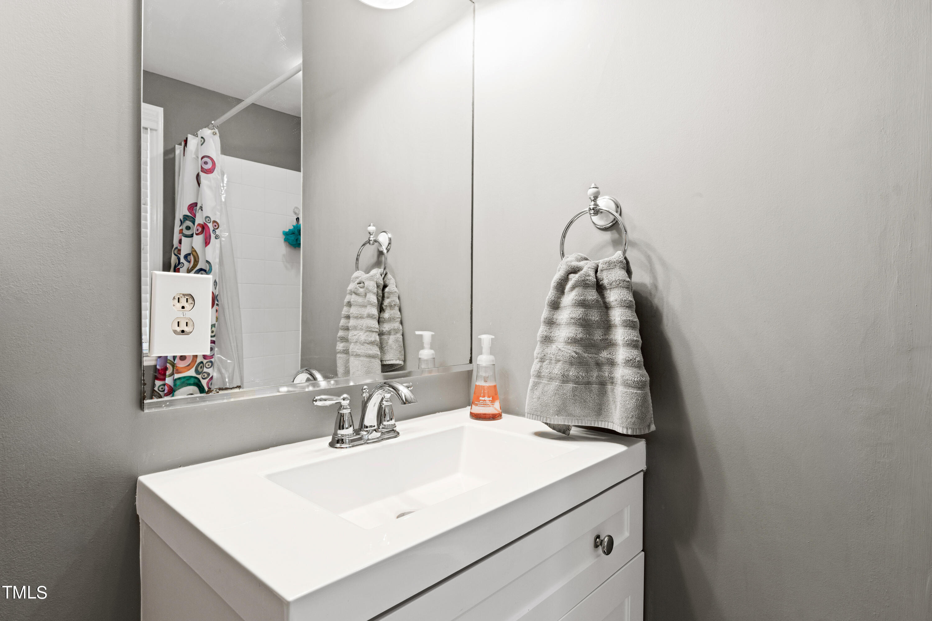 708 New Road Raleigh, NC 27608 - Photo 22 of 30 Bathroom