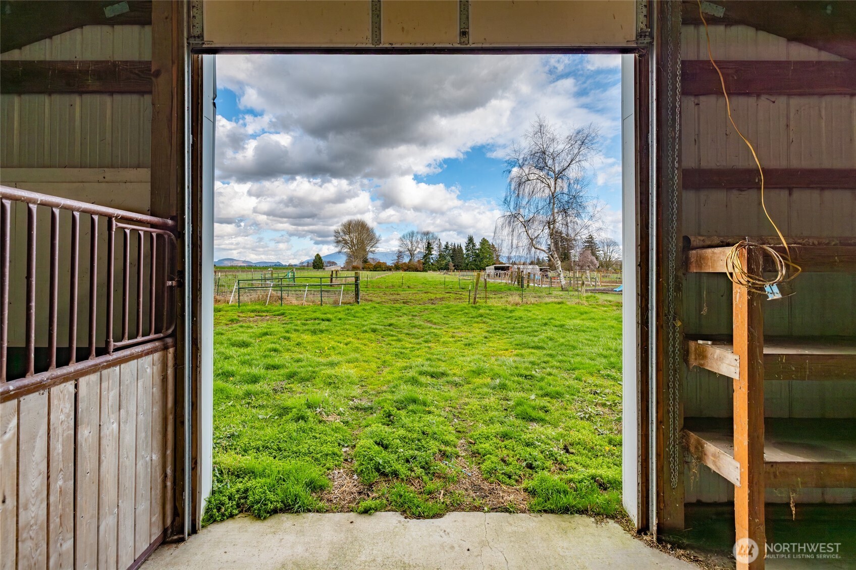 14773 Avon Allen Road Mount Vernon, WA 98273 - Photo 34 of 40 Gallery Image 34