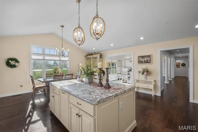 $699,900 | 1006 Stone Creek Road, Farmington, MO 63640