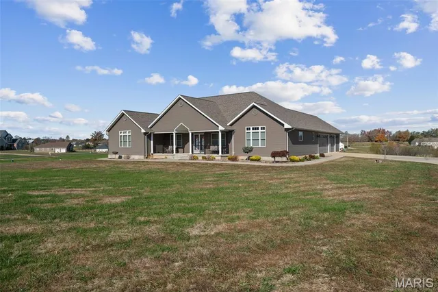 $699,900 | 1006 Stone Creek Road, Farmington, MO 63640