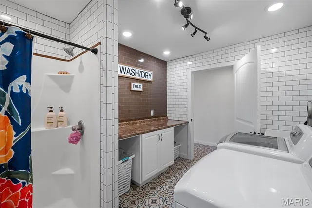 $699,900 | 1006 Stone Creek Road, Farmington, MO 63640