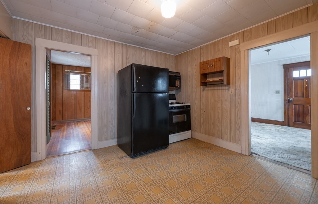 908 Bridge Road Northampton, MA 01060 - Photo 11 of 38 Gallery Image 11