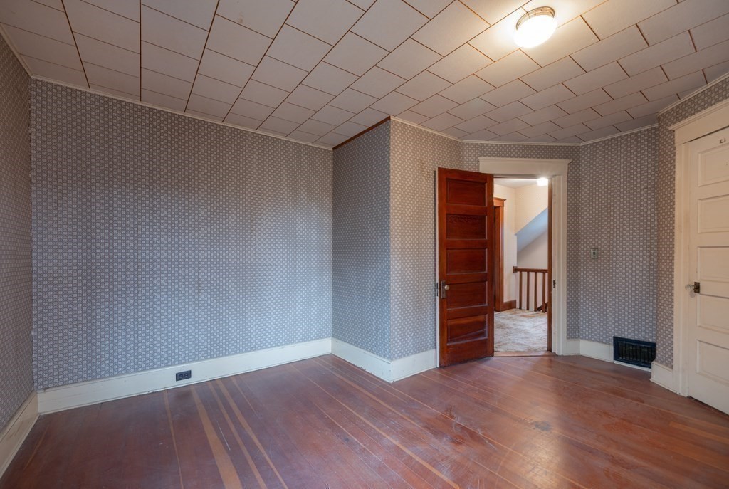 908 Bridge Road Northampton, MA 01060 - Photo 28 of 38 Gallery Image 28