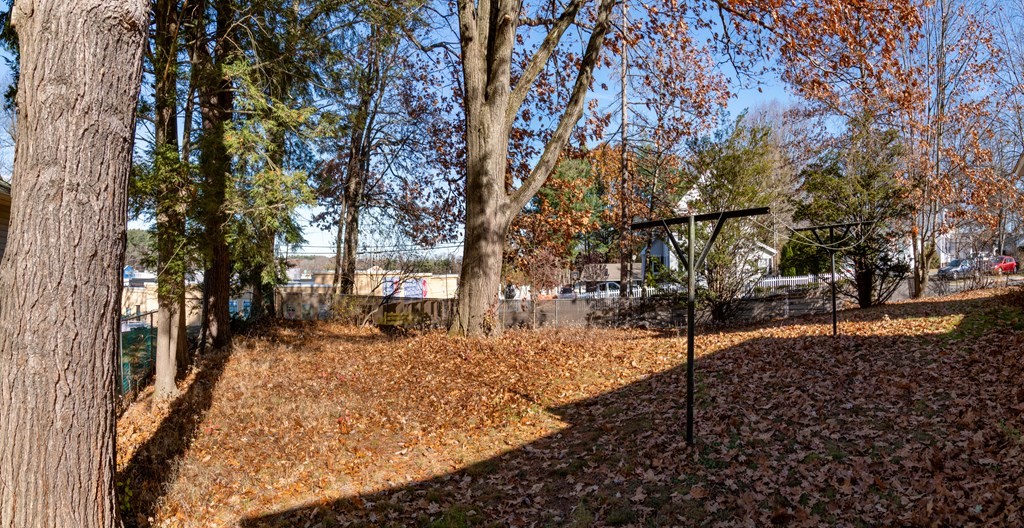 908 Bridge Road Northampton, MA 01060 - Photo 7 of 38 Gallery Image 7