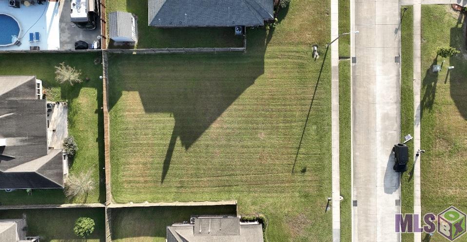 617 Shadowlawn Drive Berwick, LA 70342 - Photo 2 of 4