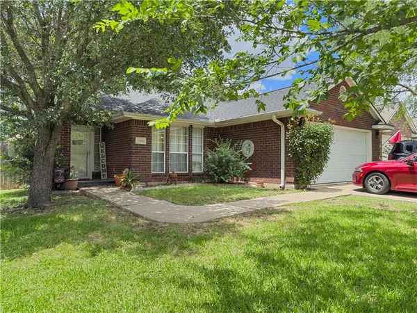 $272,900 | 1702 Beaver Pond Court, Bryan, TX 77807