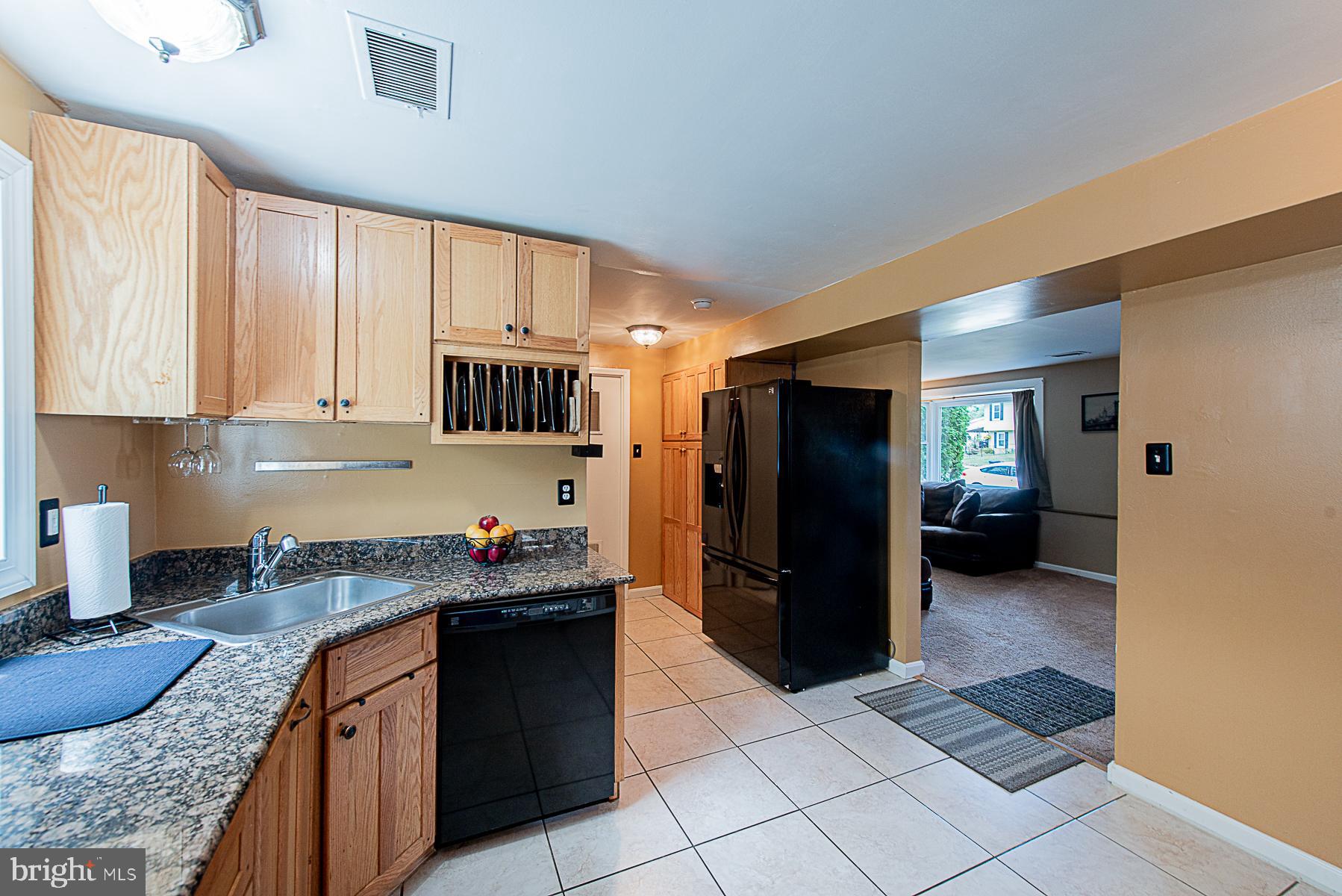 1308 Tenbrook Road Odenton, MD 21113 - Photo 4 of 32 KITCHEN