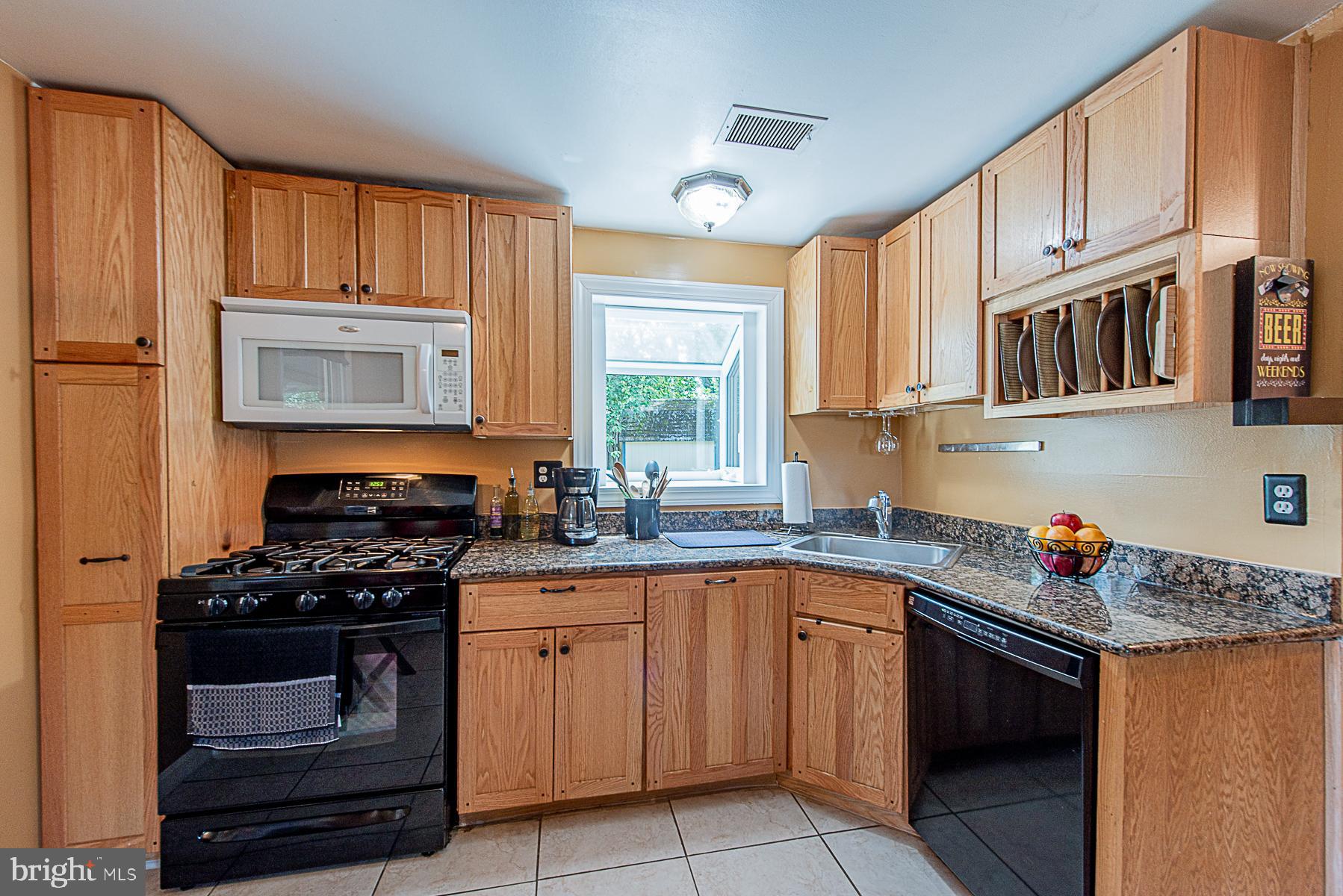 1308 Tenbrook Road Odenton, MD 21113 - Photo 5 of 32 KITCHEN