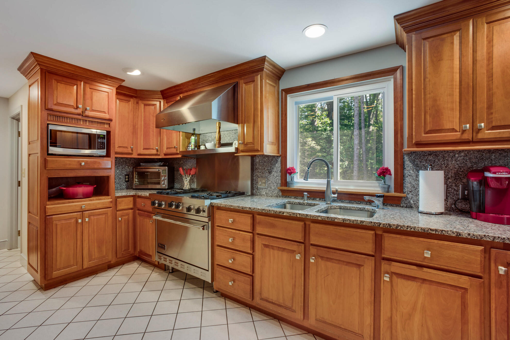 5 Christopher Road Kennebunk, ME 04043 - Photo 9 of 29 packmaynard_5christopherrdkennebunk_ap_w