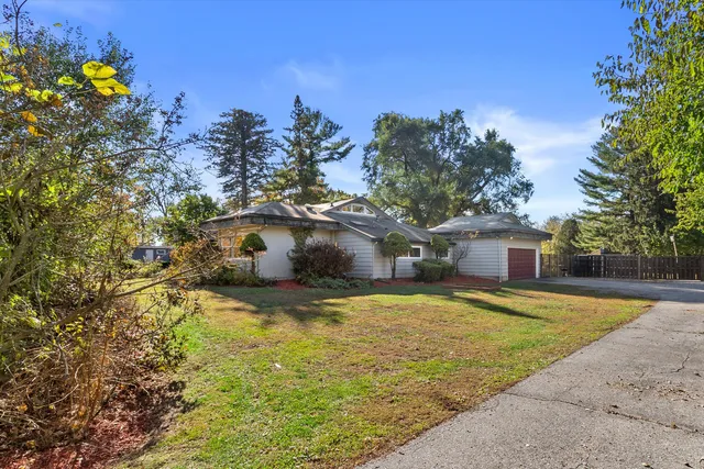 $485,000 | 905 North Carter Street, Genoa City, WI 53128