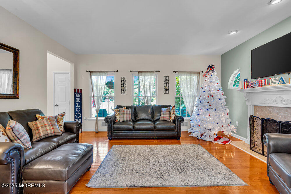 1 Opal Court Jackson, NJ 08527 - Photo 12 of 43 dsc06643_863