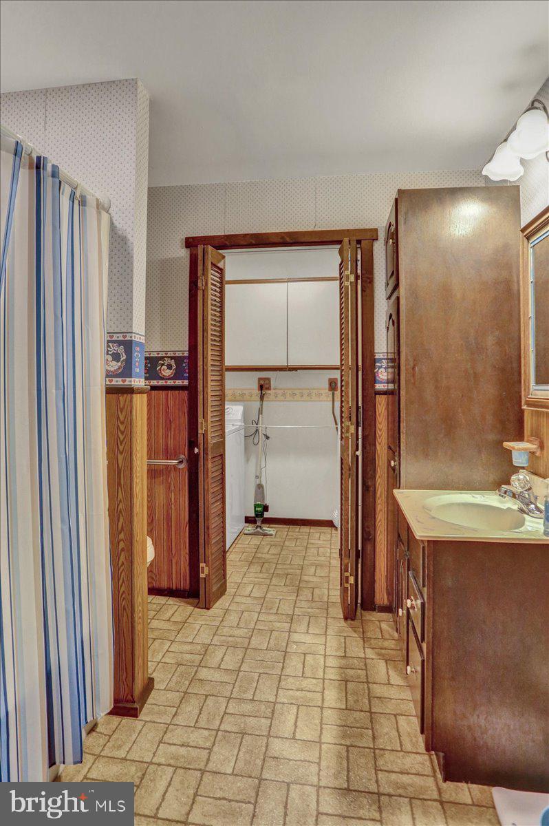 1435 Logan Street Reading, PA 19607 - Photo 17 of 33 Gallery Image 17