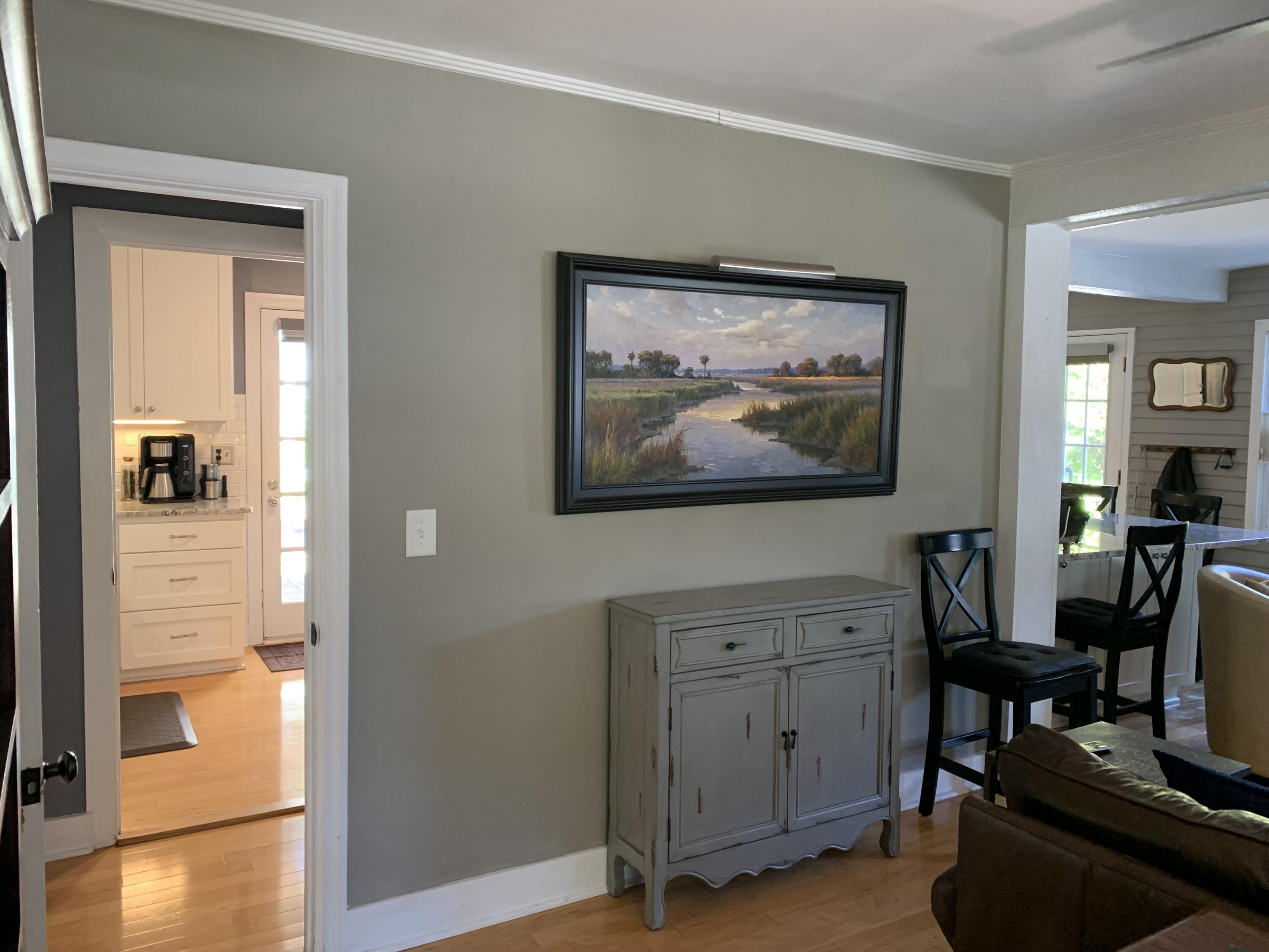 734 Powhatan Avenue Mount Pleasant, SC 29464 - Photo 5 of 13 Front Entryway