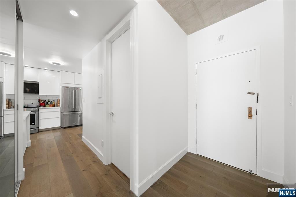 1077 River Road, Unit PH 13 Edgewater, NJ 07020 - Photo 8 of 20