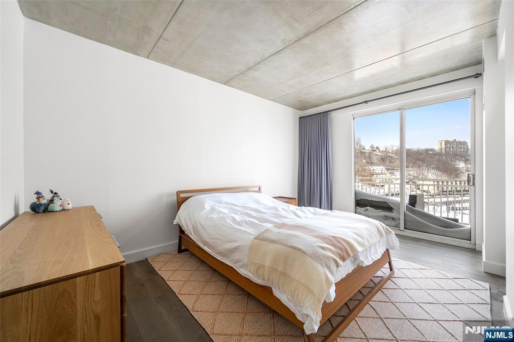 1077 River Road, Unit PH 13 Edgewater, NJ 07020 - Photo 10 of 20