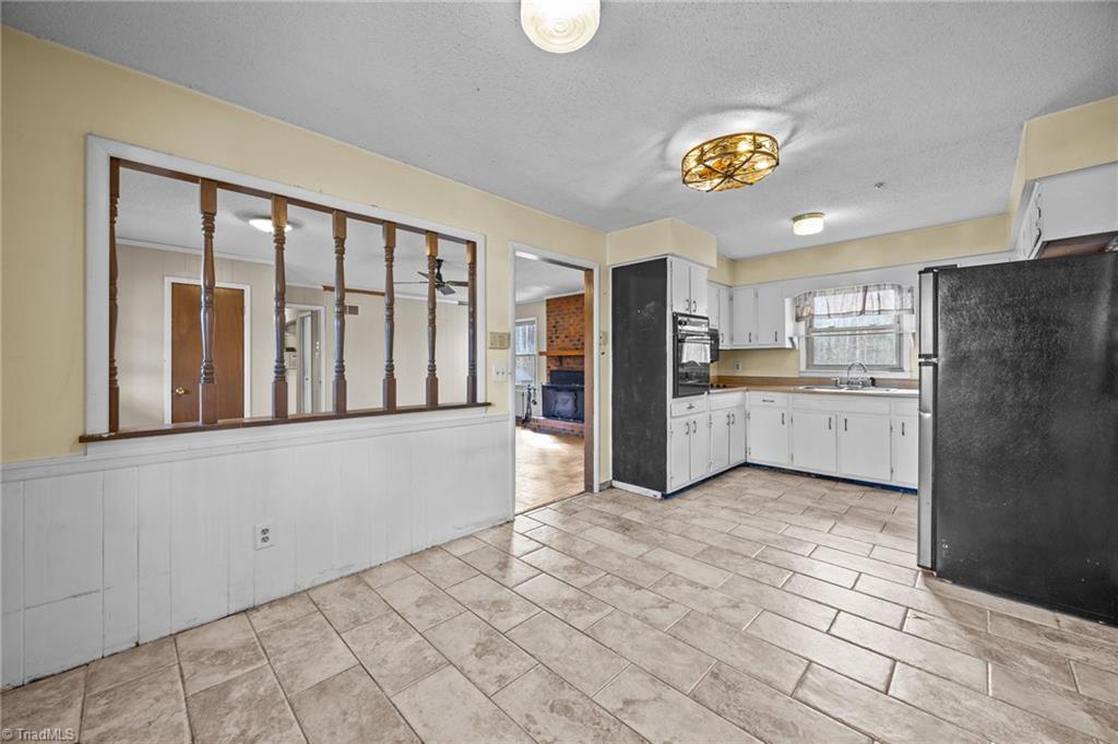 2330 Alamance Church Road Greensboro, NC 27406 - Photo 8 of 37