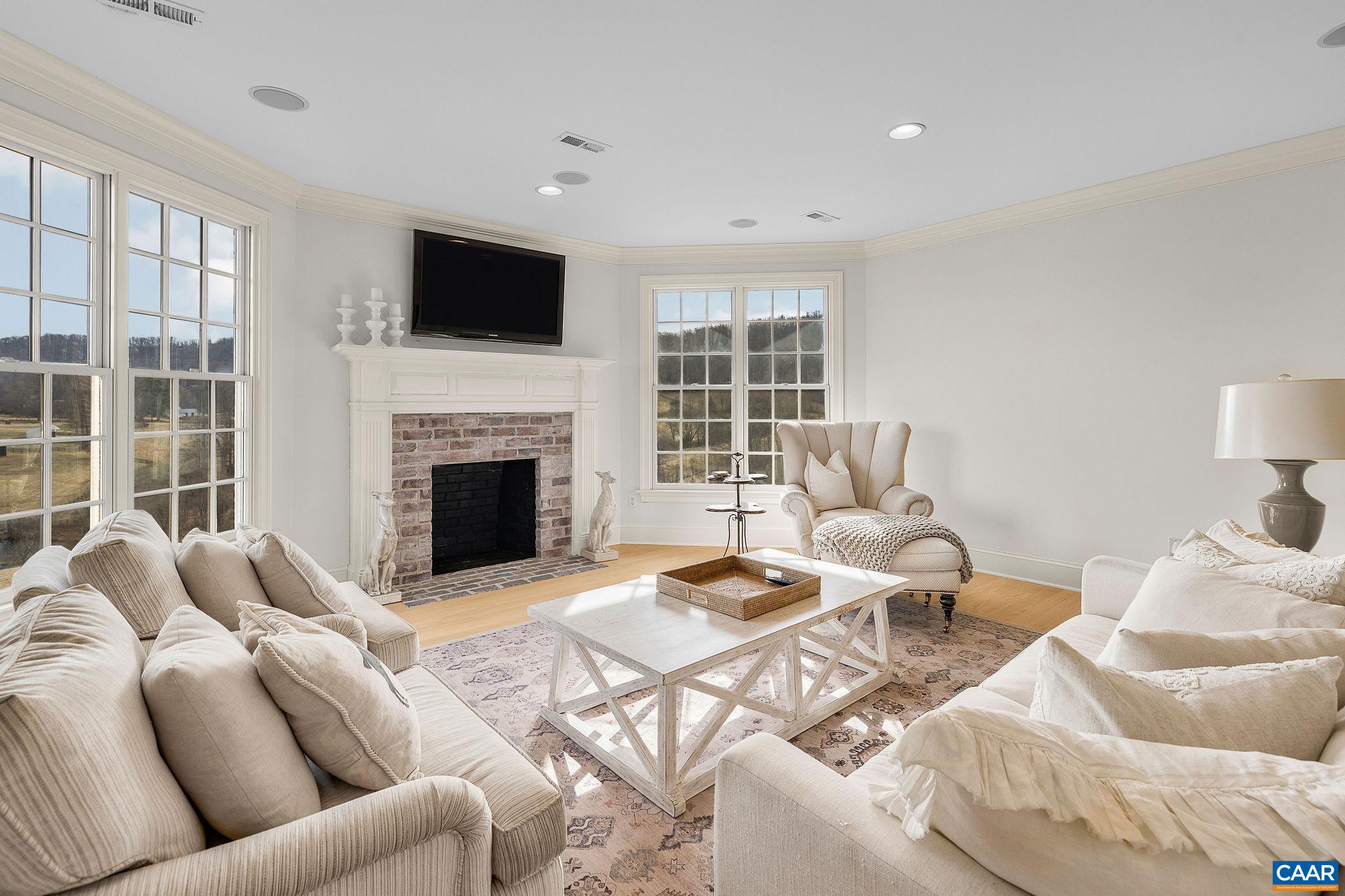 585 Ragged Mountain Drive Charlottesville, VA 22903 - Photo 37 of 72 2nd floor family room