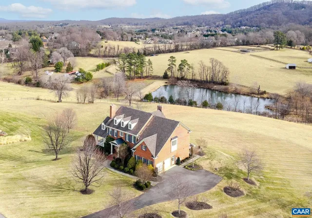 $2,995,000 | 585 Ragged Mountain Drive, Charlottesville, VA 22903