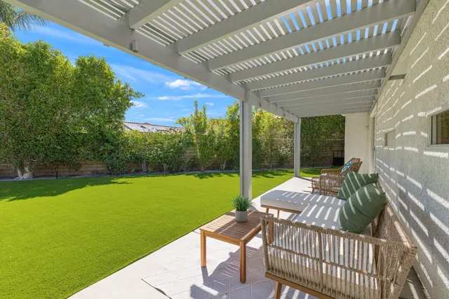 $819,999 | 44220 Grand Canyon Lane, Palm Desert, CA 92260