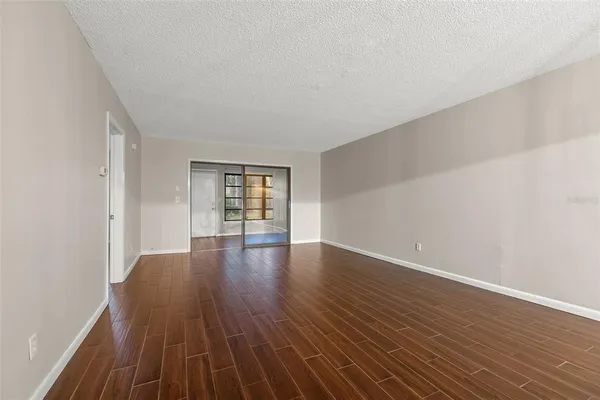 $1,850 | 3038 Eastland Boulevard, Unit F101, Clearwater, FL 33761