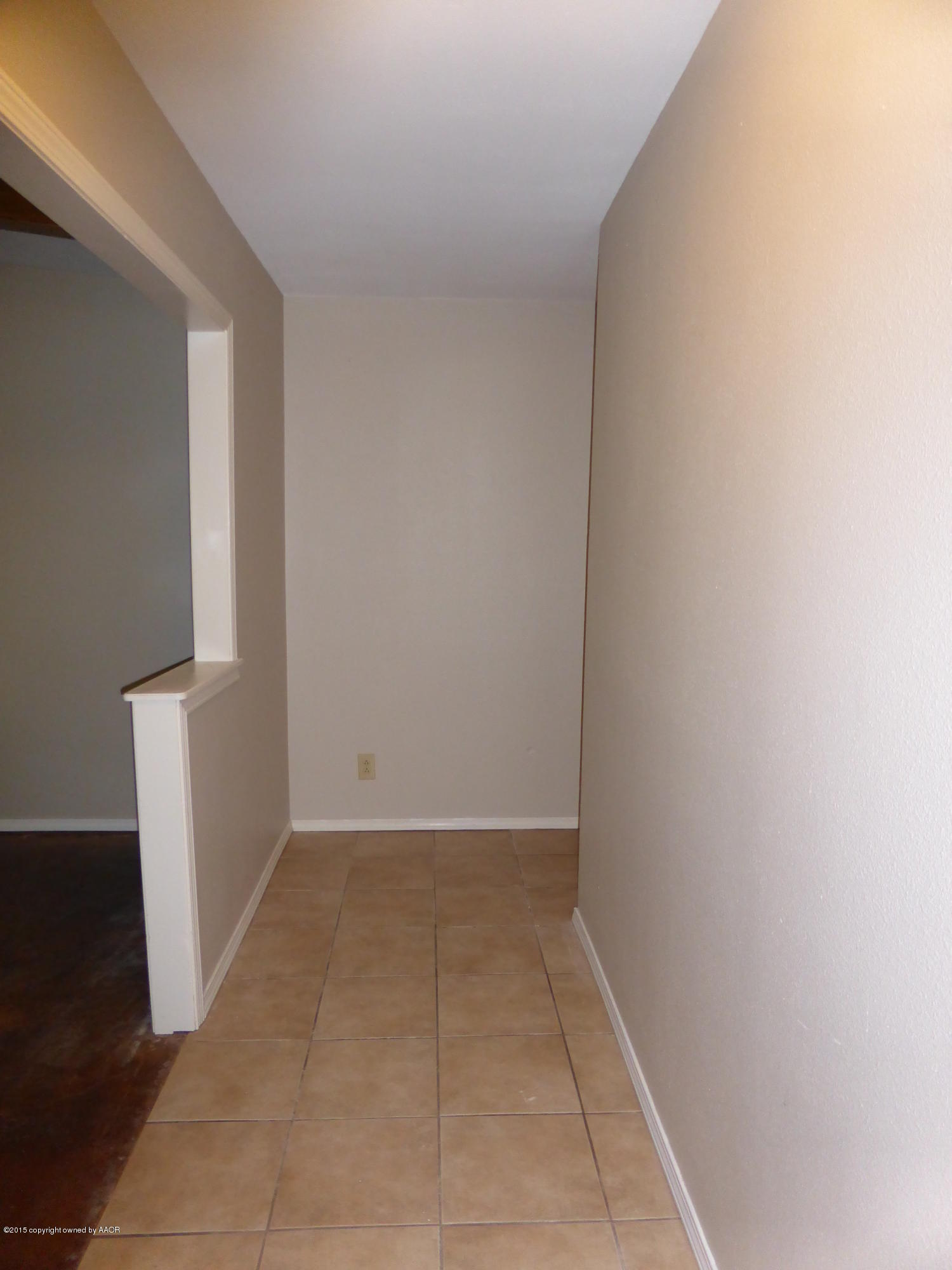 6007 Rutgers Street Amarillo, TX 79109 - Photo 11 of 21 Entry