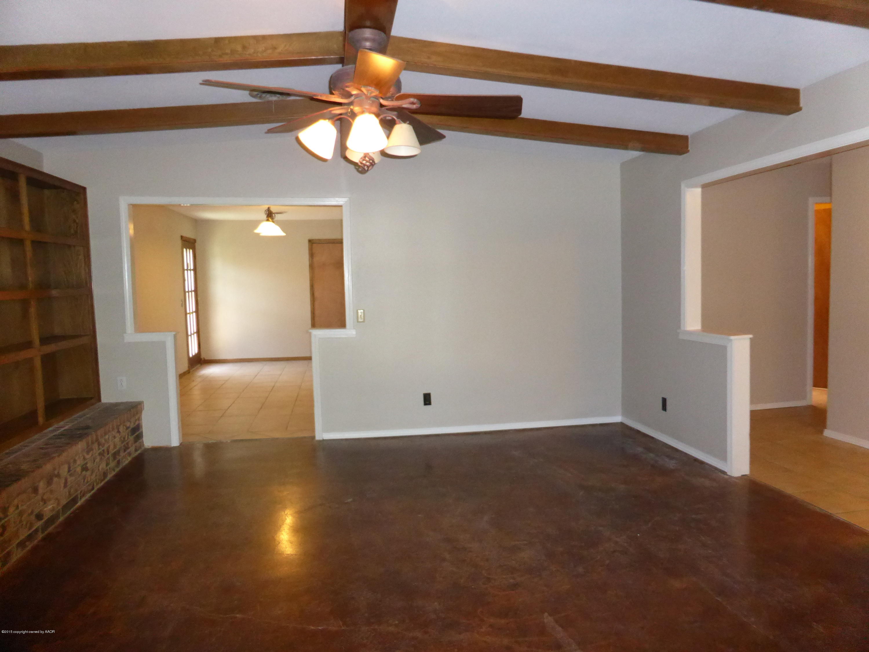 6007 Rutgers Street Amarillo, TX 79109 - Photo 7 of 21 034