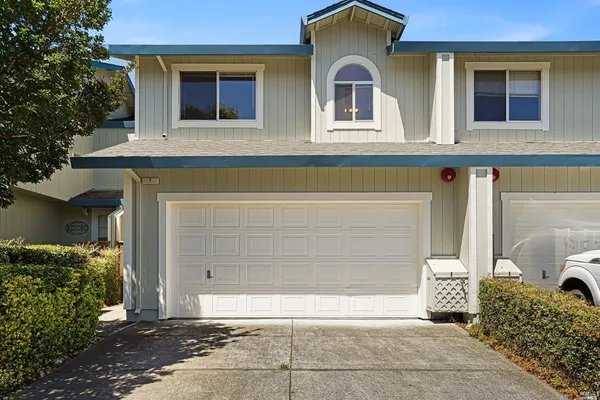$3,275 | 7 Meridian Circle, Rohnert Park, CA 94928