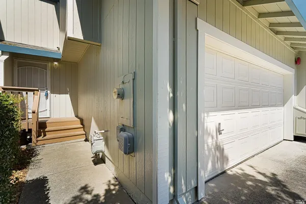$3,275 | 7 Meridian Circle, Rohnert Park, CA 94928