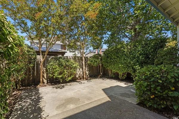 $3,275 | 7 Meridian Circle, Rohnert Park, CA 94928