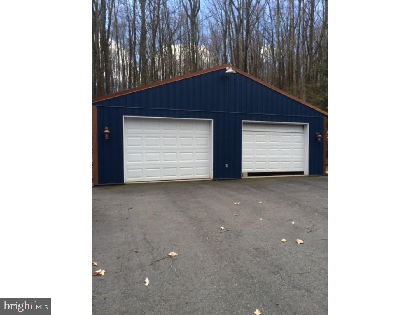 12 Edgewood Road Boyertown, PA 19512 - Photo 5 of 23 Garage